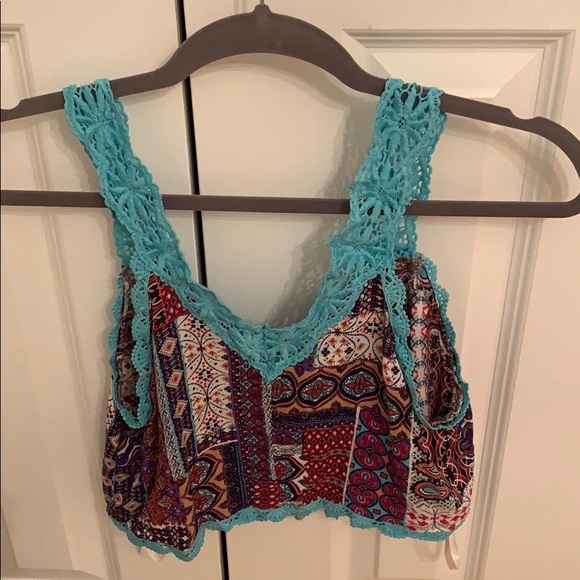 LF CROP TOP - Picture 3 of 3